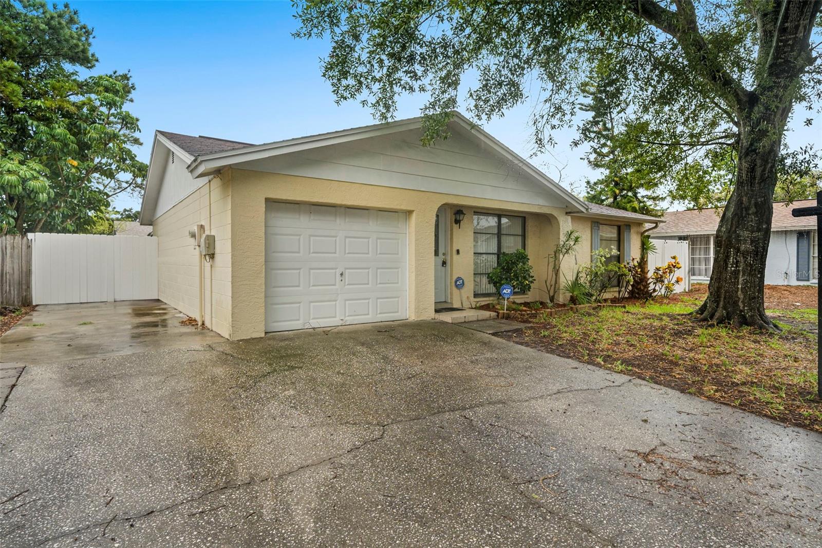 9403 Afton Ct, Tampa, FL 33615 photo