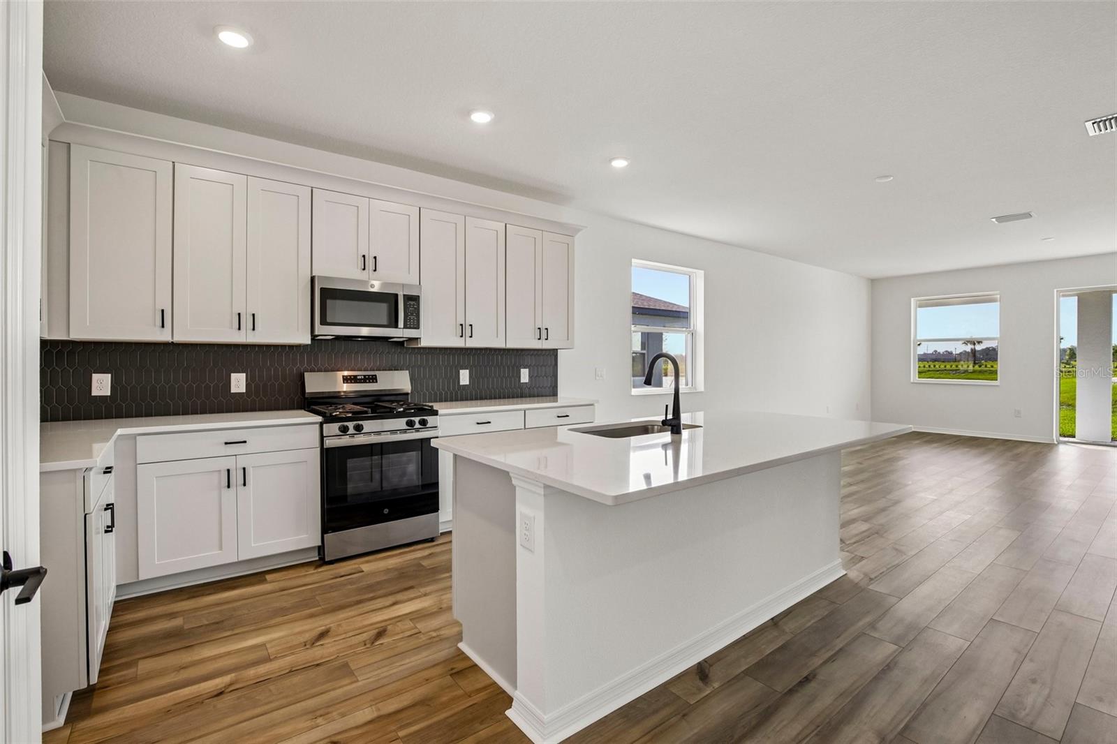 13810 Bertrand Ave, Palmetto, FL 34221 photo