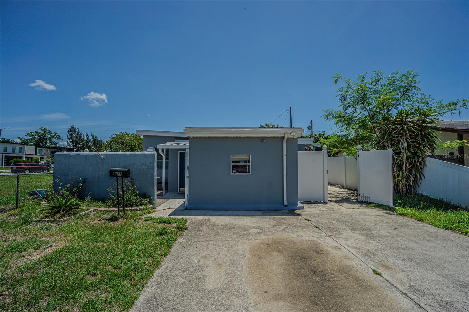 1627 28 St, Saint Petersburg, FL 33713