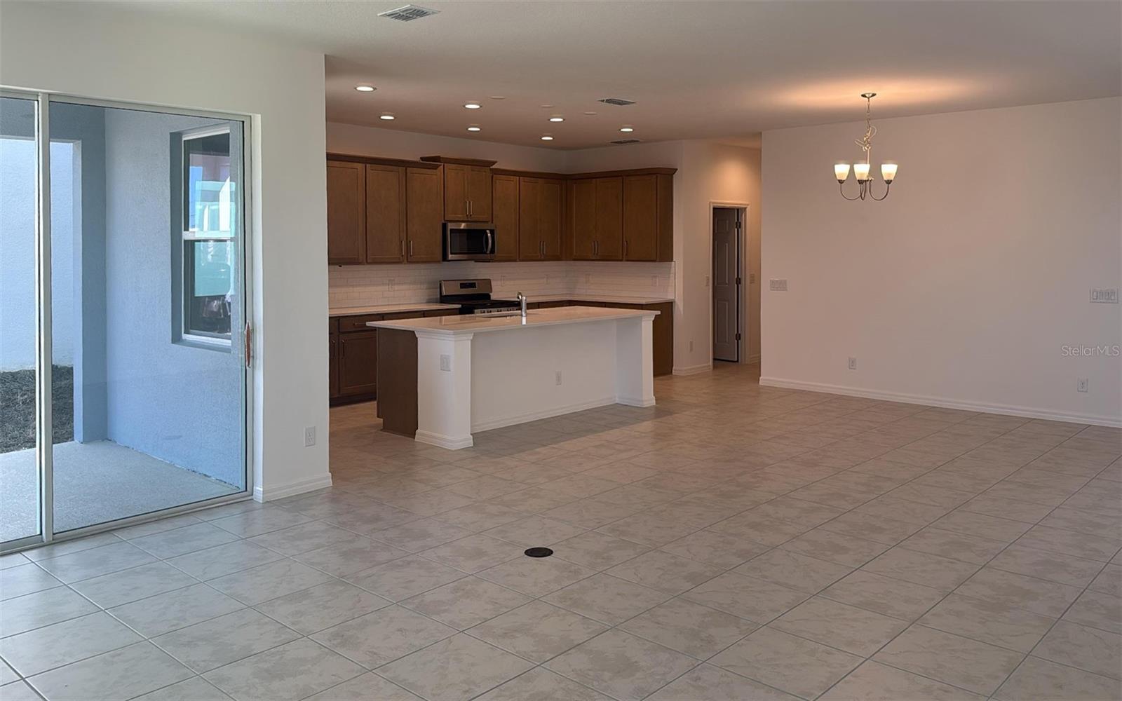 6863 Spanish Imperial St, Howey In The Hills, FL 34737 photo
