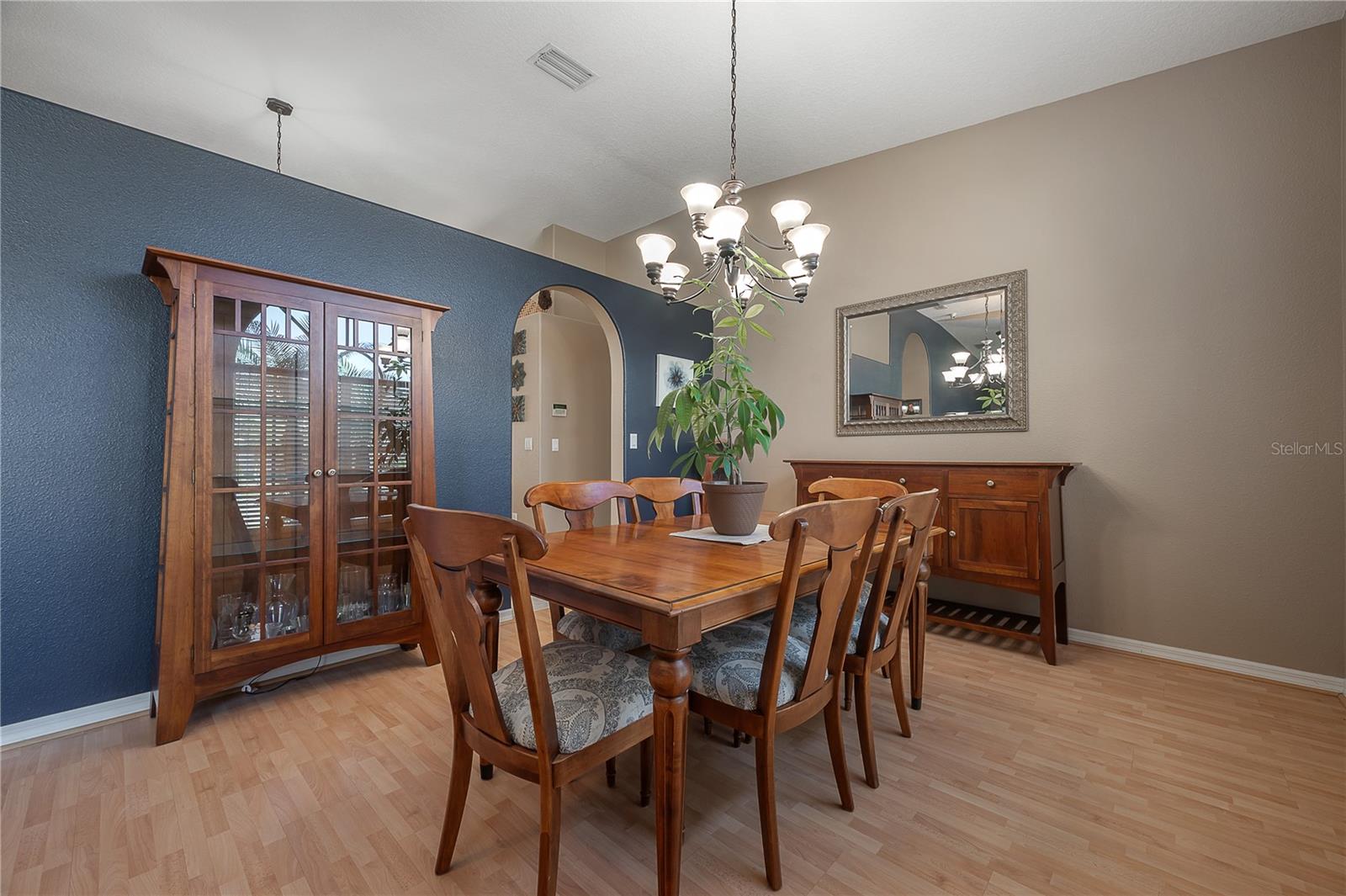 10126 Londonshire Ln, Tampa, FL 33647 photo