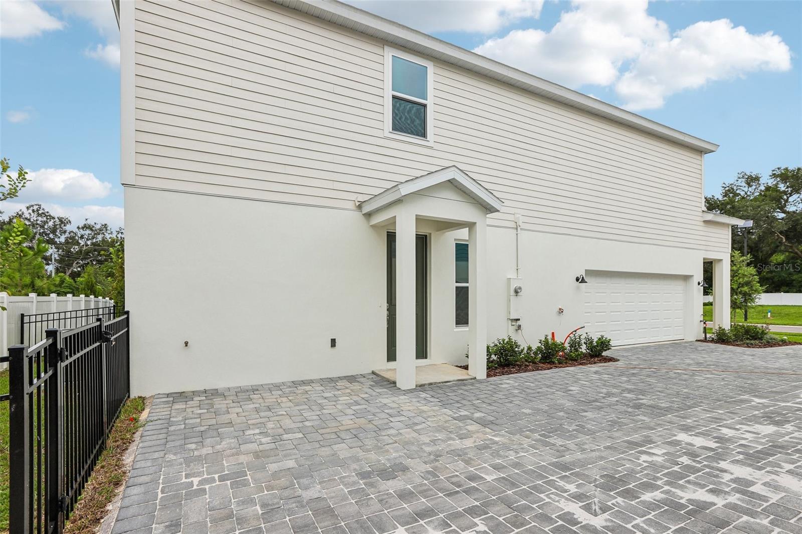 607 Silver Stream Ct photo