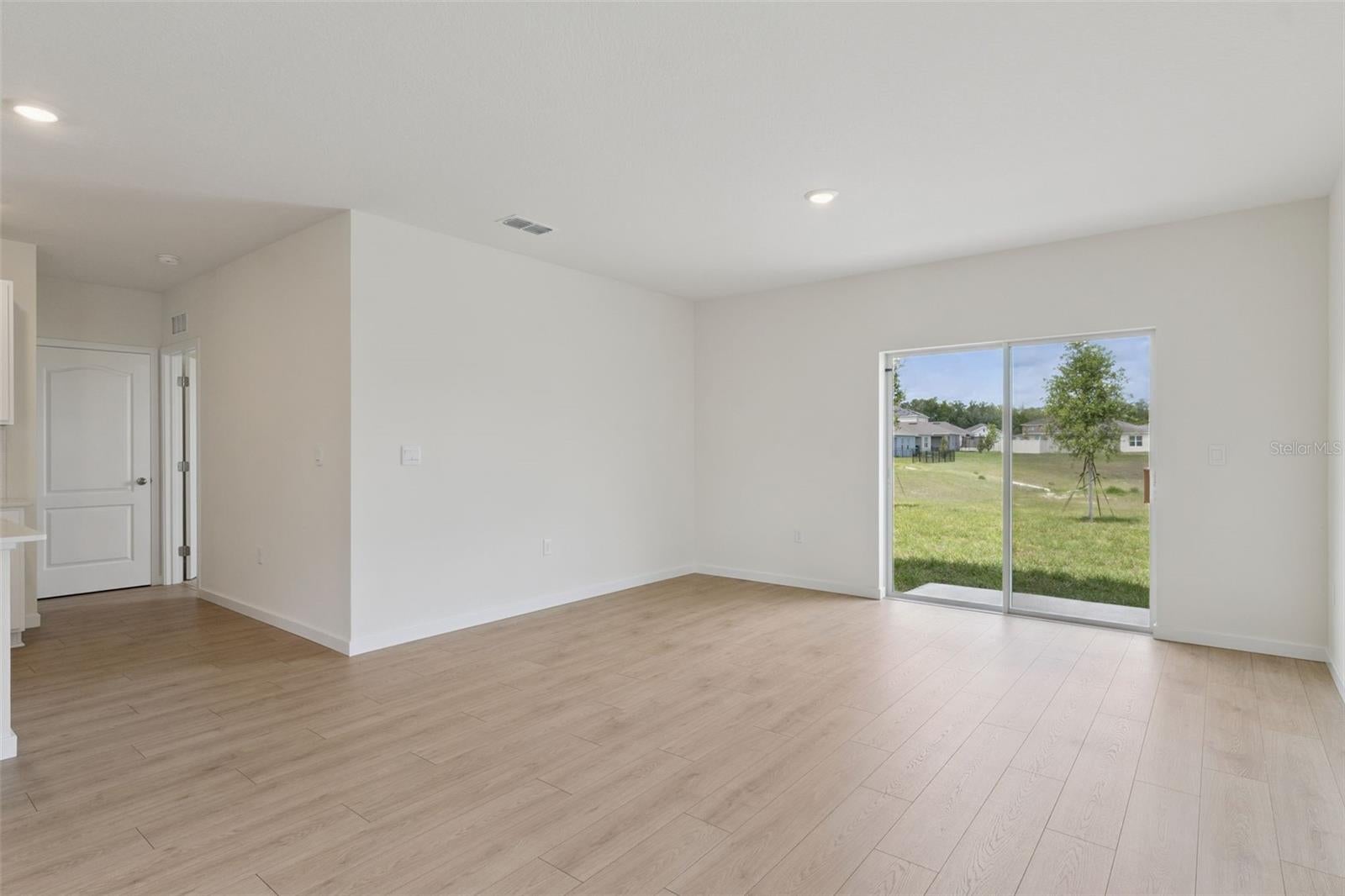 1367 Grand Flora Ln, Sanford, FL 32773 photo