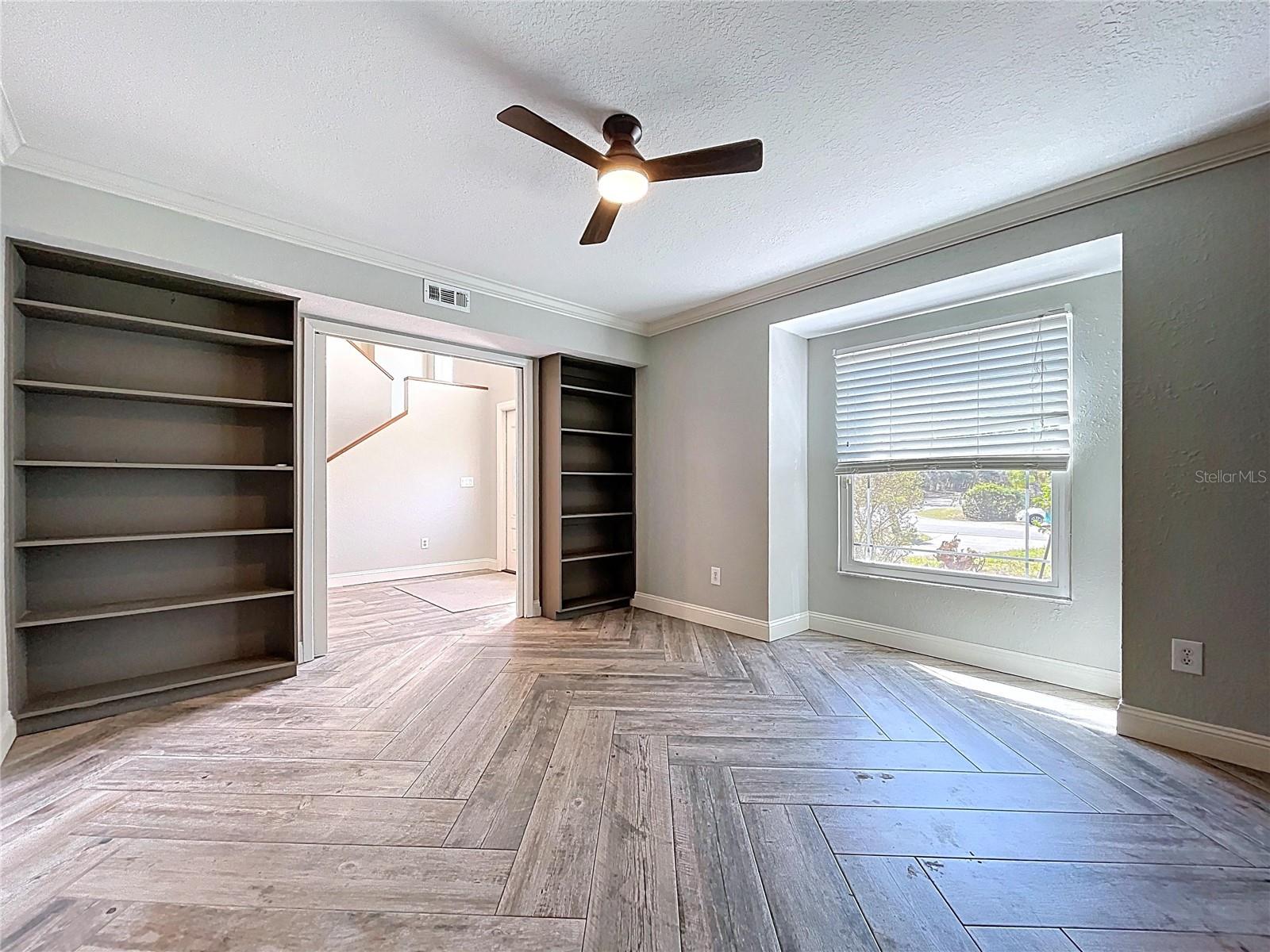 10655 Lakeview Dr, New Port Richey, FL 34654 photo