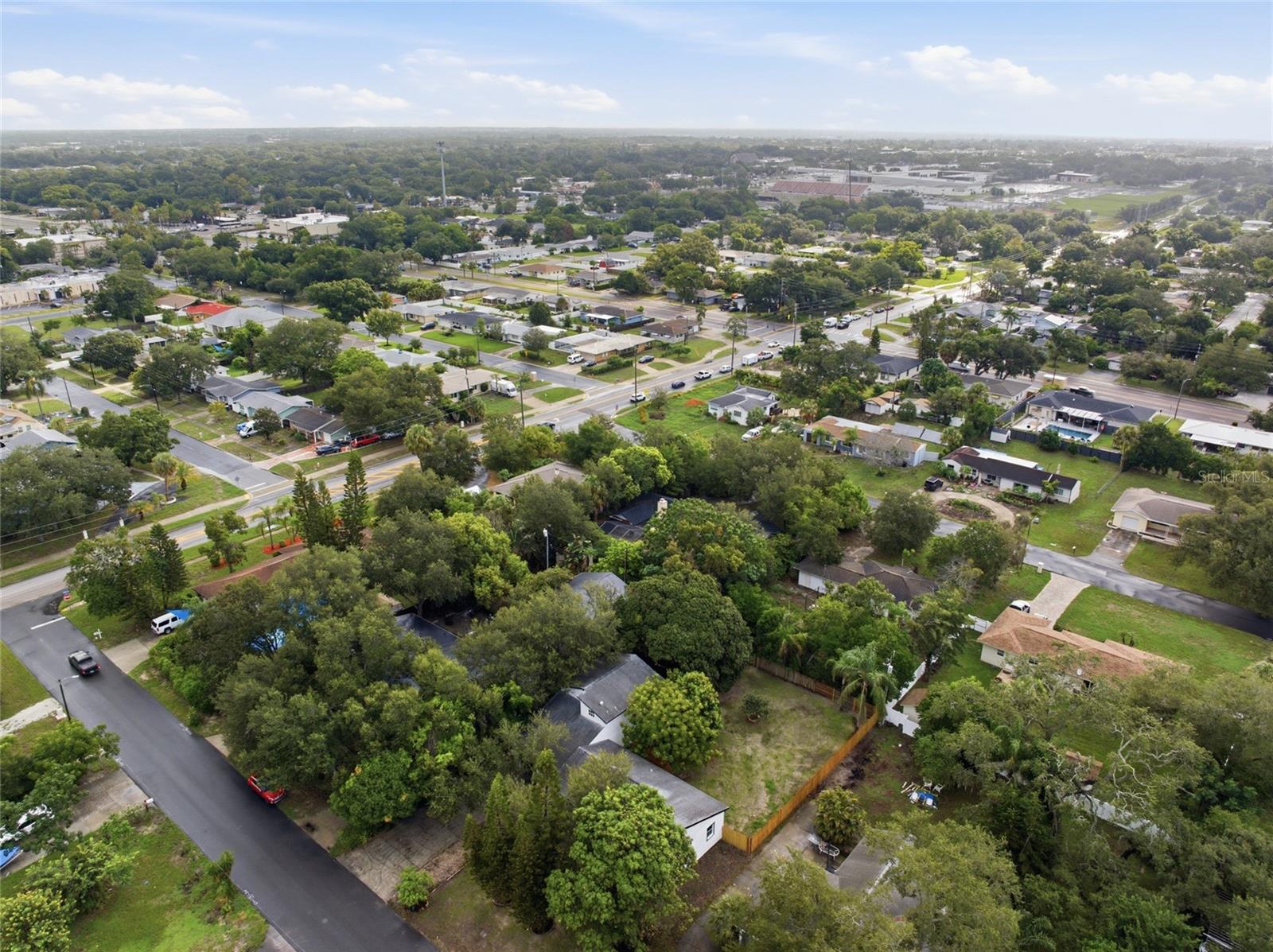 809 Woodcrest Ave, Clearwater, FL 33756 photo