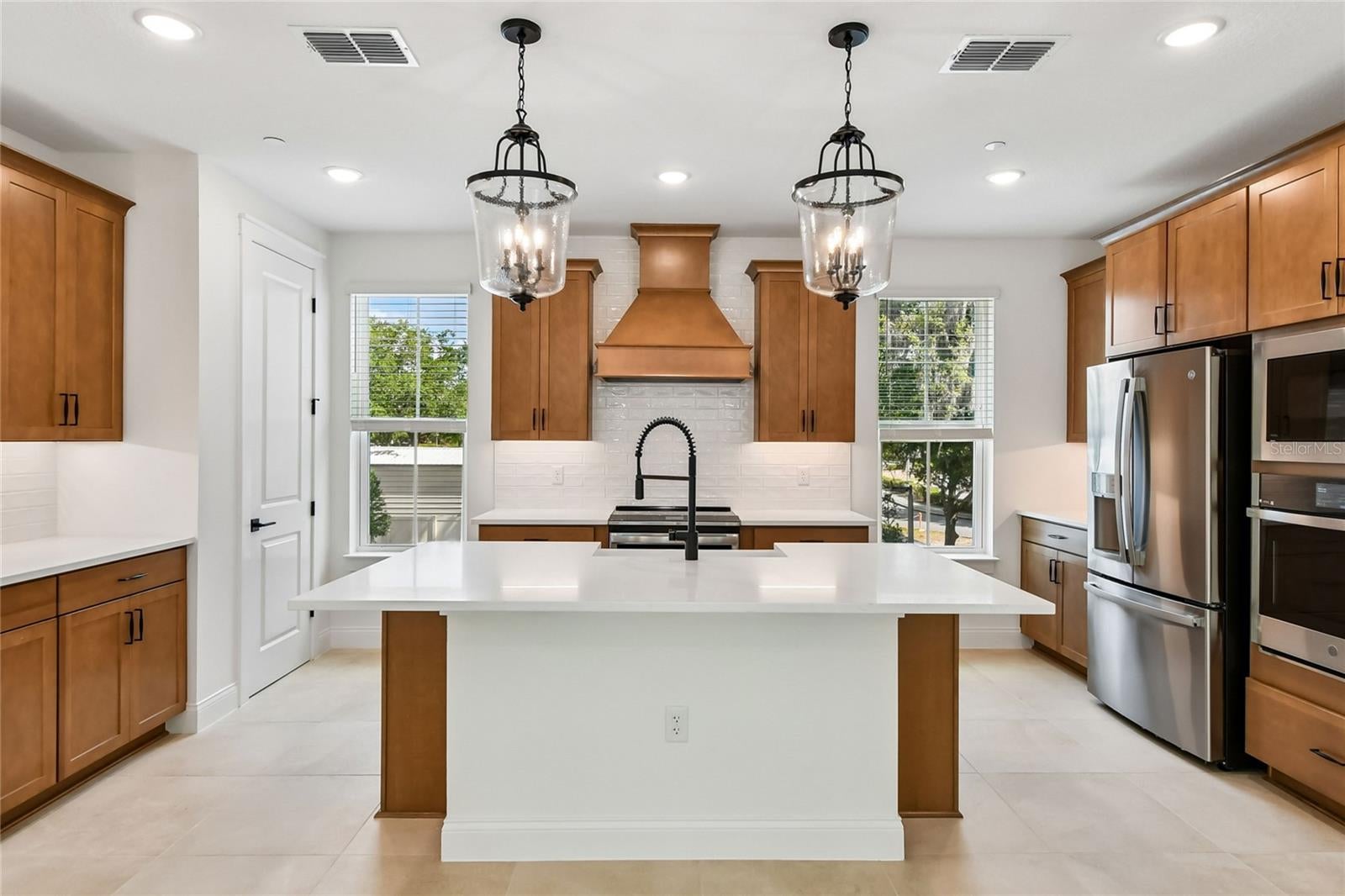 194 Pasquala, Oviedo, FL 32765 photo