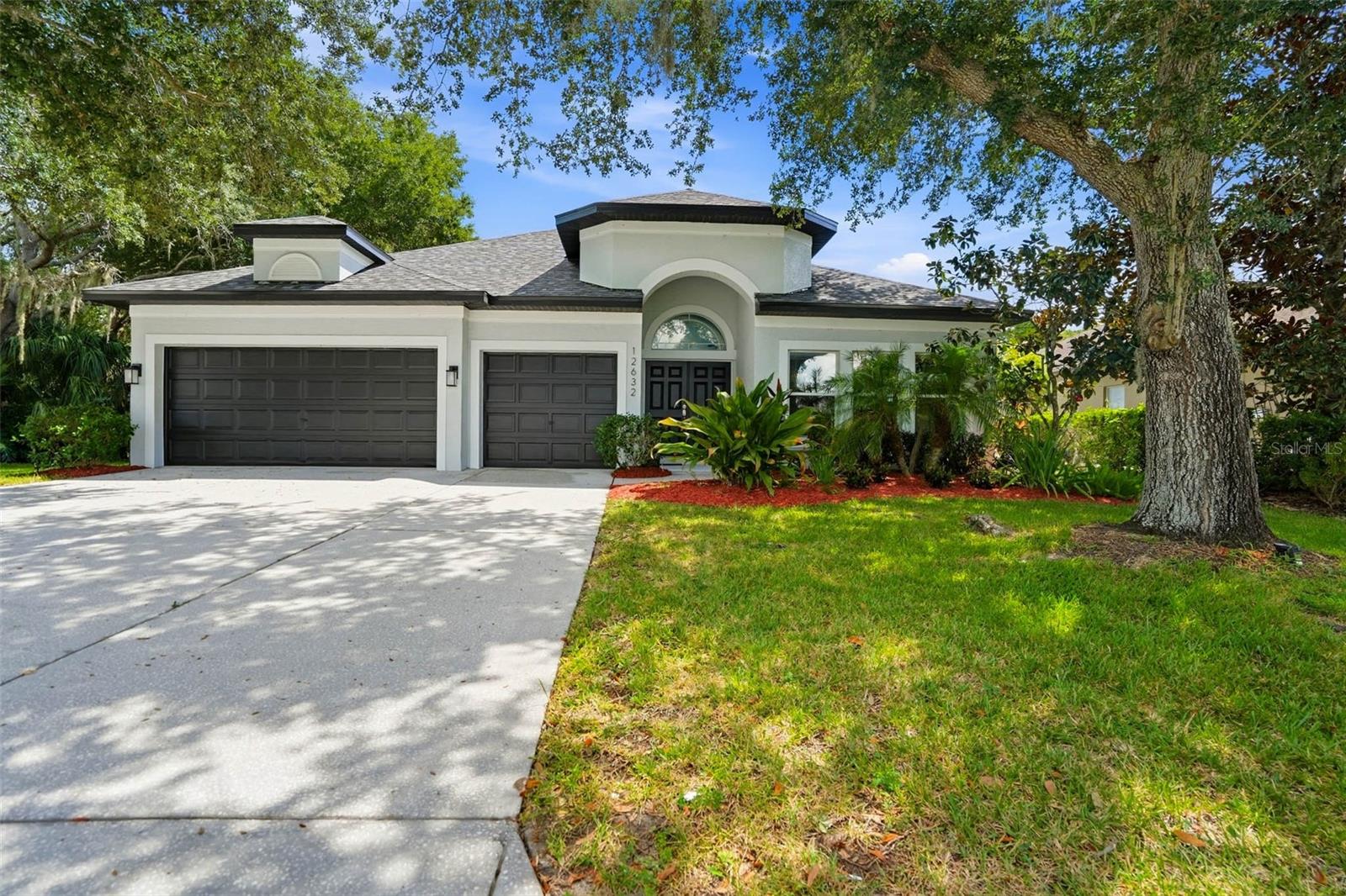 12632 Flamingo Pkwy, Spring Hill, FL 34610 photo