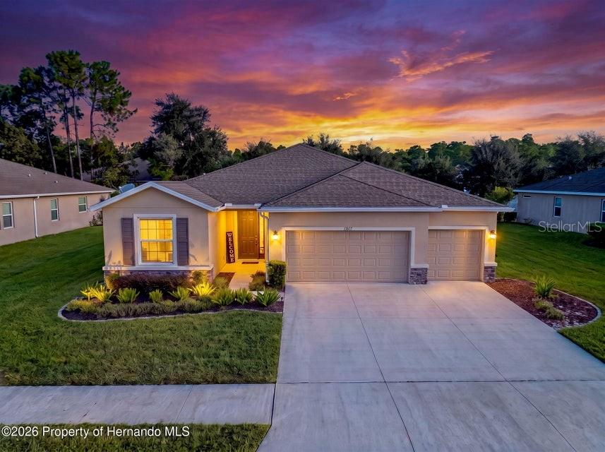13607 Fairdale Ln, Spring Hill, FL 34609 photo