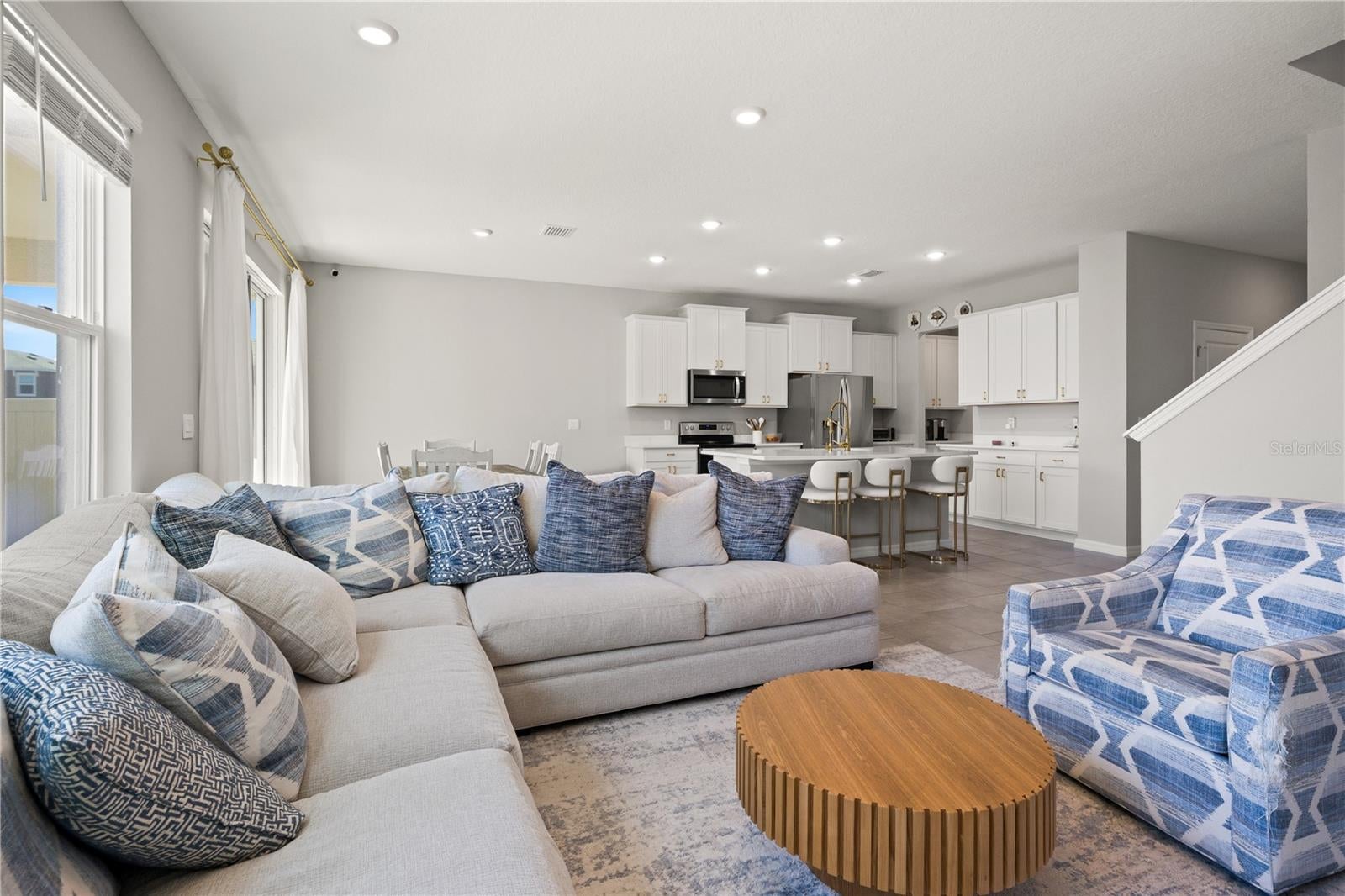 6199 Wandering Willow Dr, Wesley Chapel, FL 33545 photo