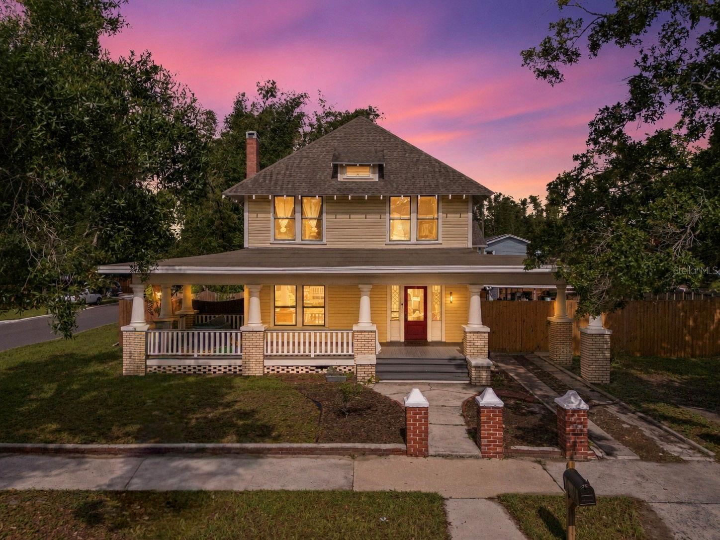 5202 Seminole Ave, Tampa, FL 33603
