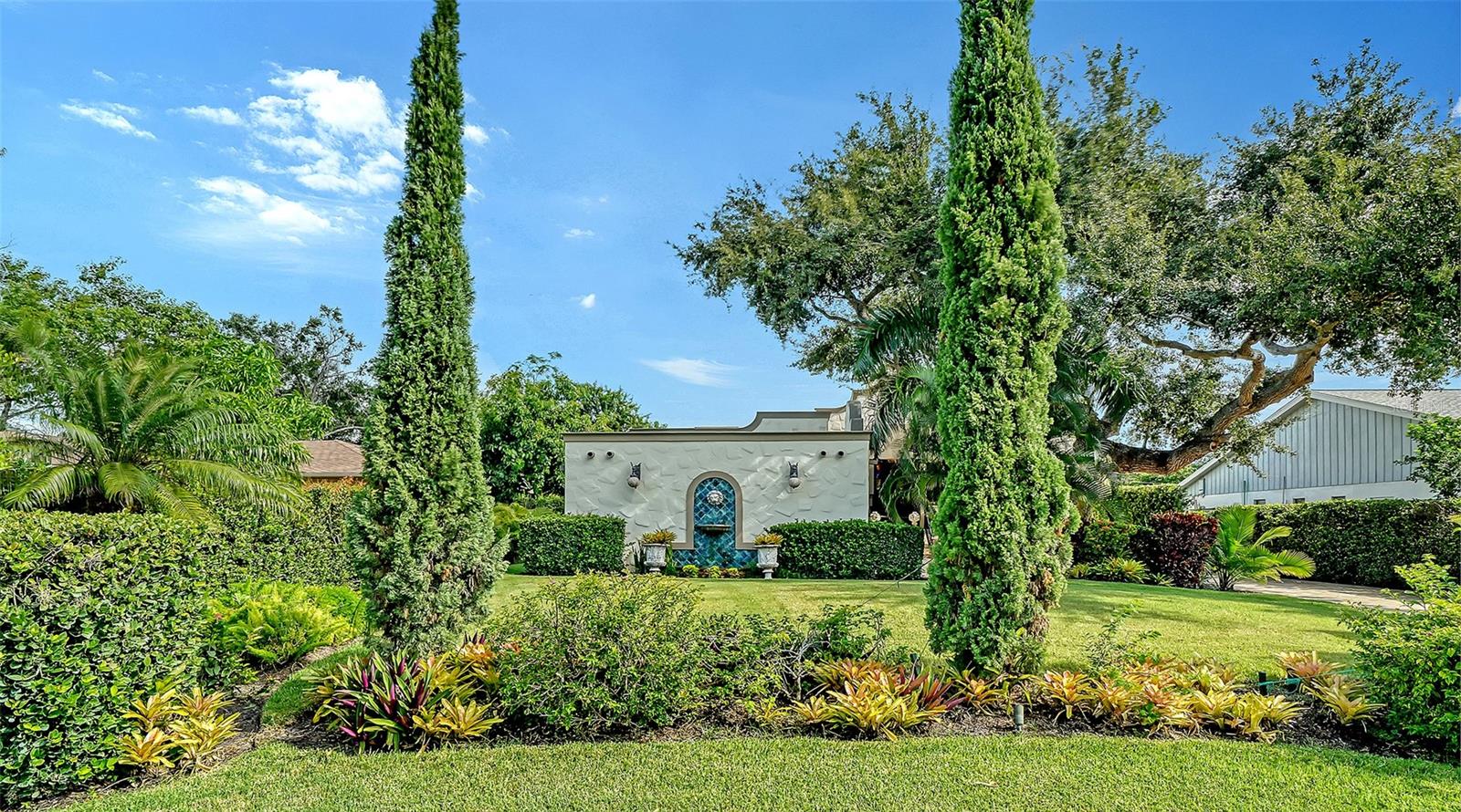 1853 Fiesta Dr, Sarasota, FL 34231 photo
