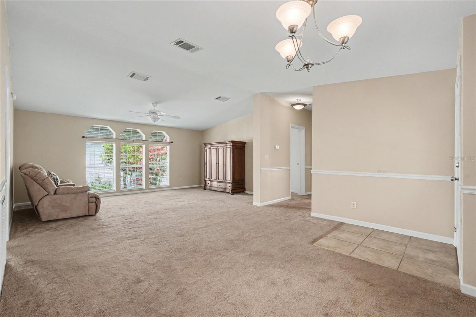 37536 Gill Ave, Zephyrhills, FL 33541 photo
