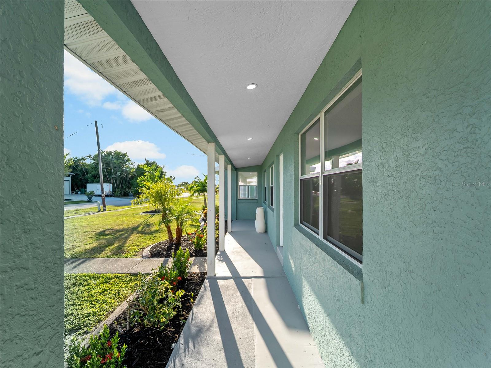 581 Lindley Terrace, Port Charlotte, FL 33952 photo