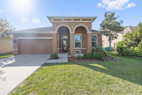 Single Family Residence in WESLEY CHAPEL FL 5108 SUNCATCHER DRIVE.jpg
