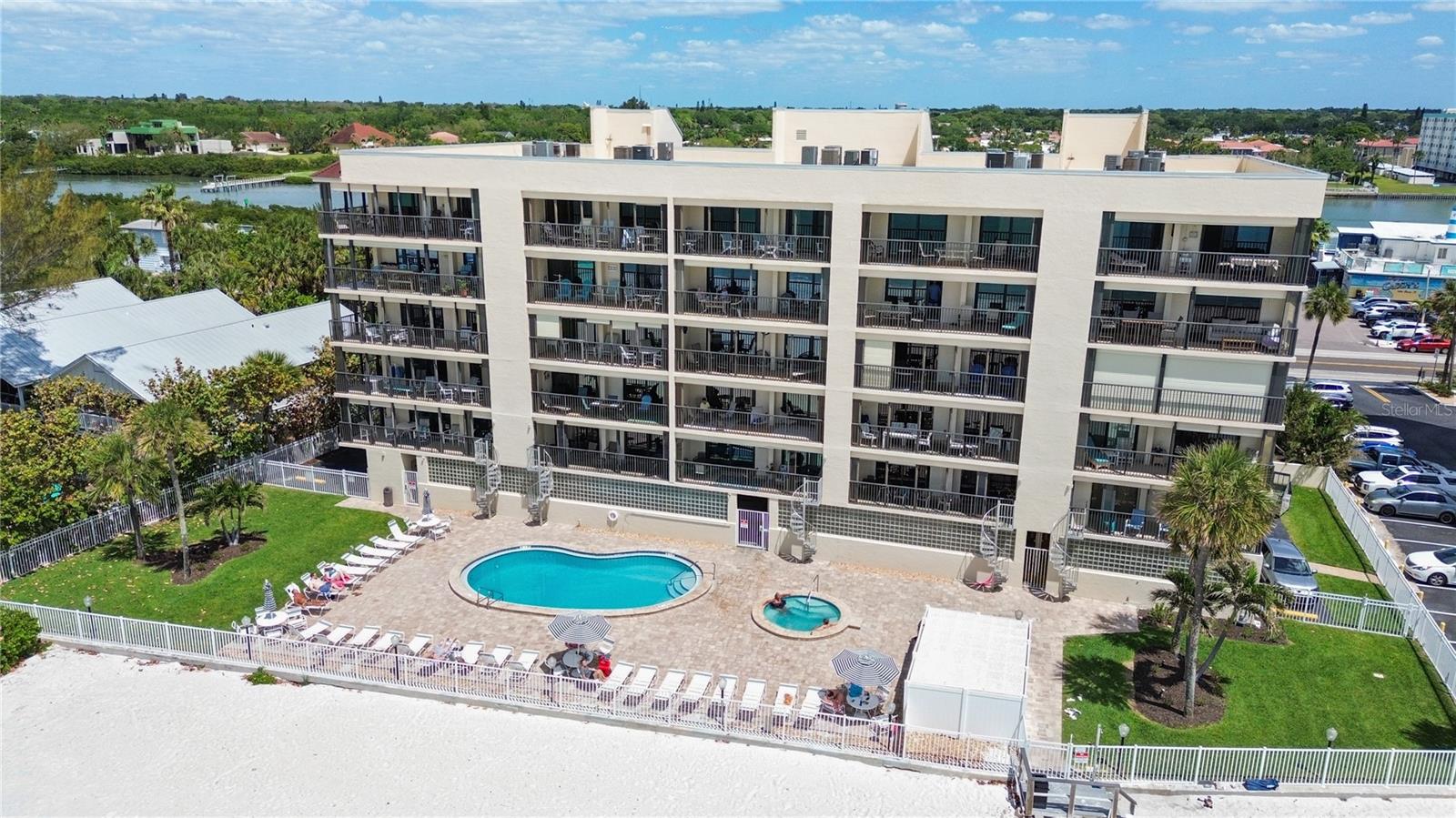 20040 Gulf Blvd, Indian Rocks Beach, FL 33785