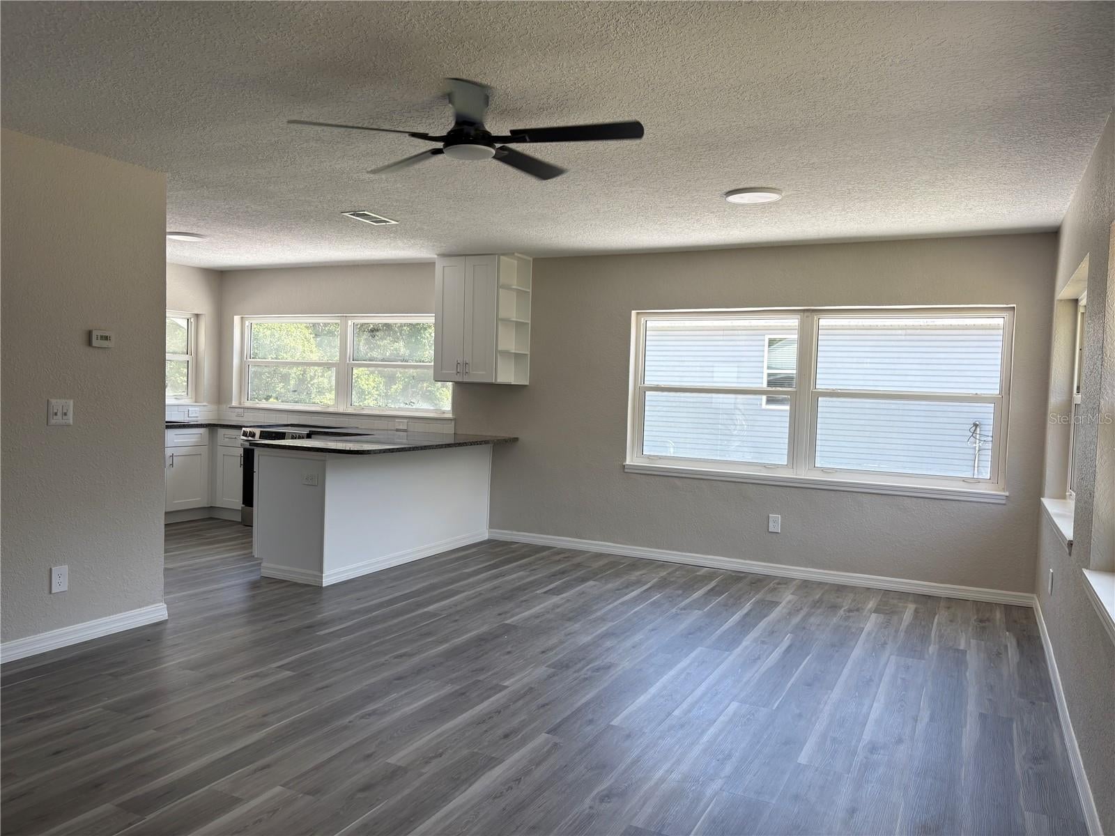 2094 Penn Dr, Deland, FL 32724 photo