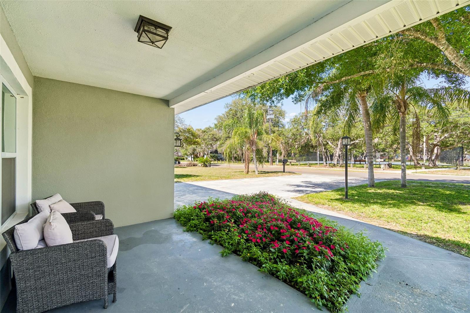 12417 N Rome Ave, Tampa, FL 33612 photo