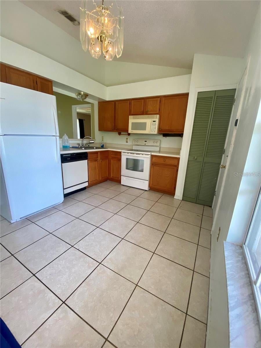 5230 Clarion Oaks Dr, Orlando, FL 32808 photo