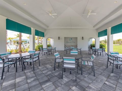 Single Family Residence in SARASOTA FL 6333 DRY TORTUGAS DRIVE 33.jpg