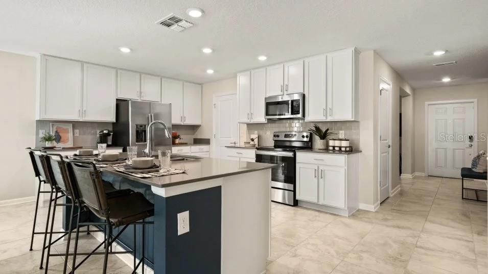 2009 Myrtle Pine St, Kissimmee, FL 34746 photo