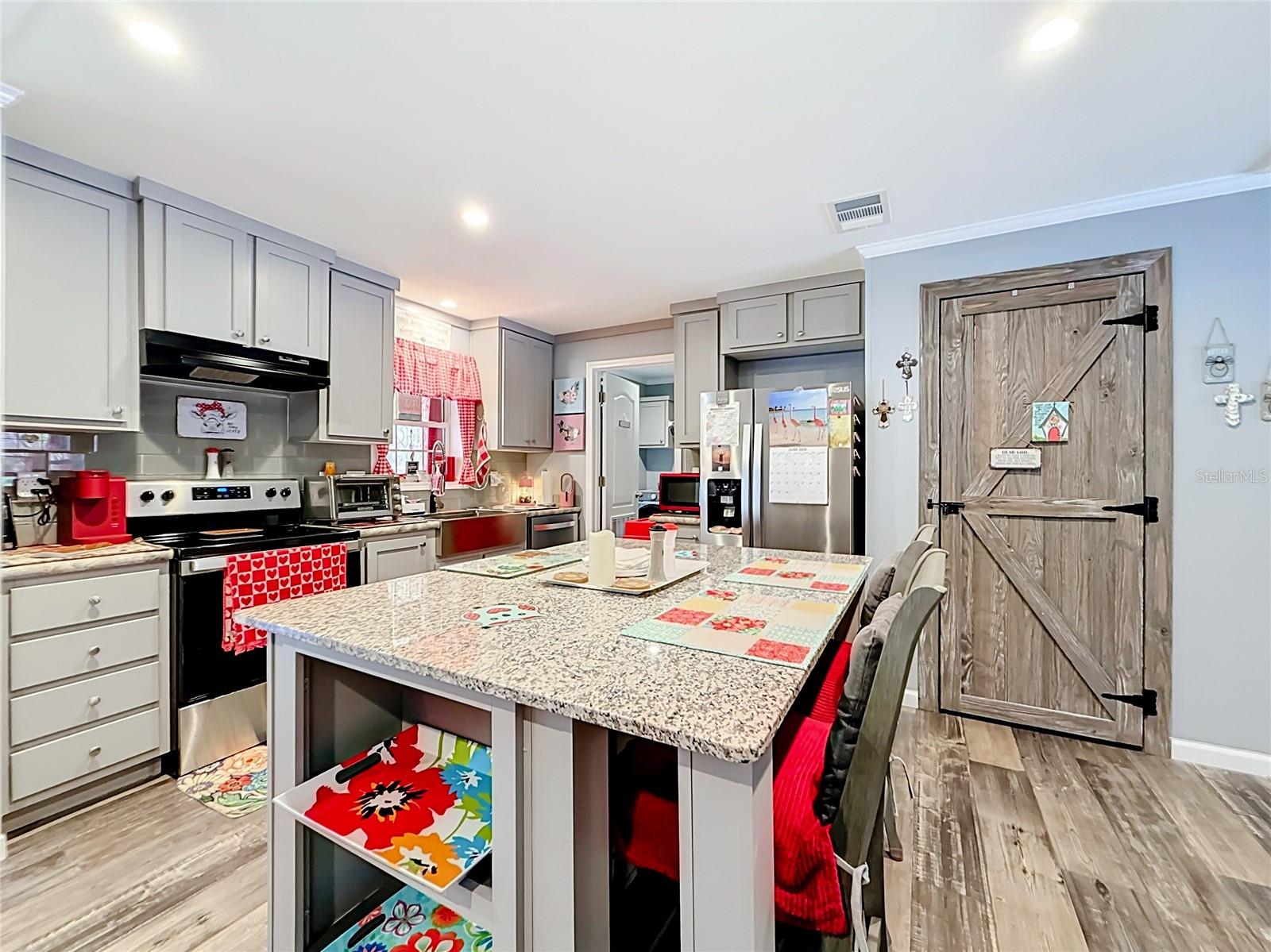 128 N Vestavia St, Panama City Beach, FL 32413 photo