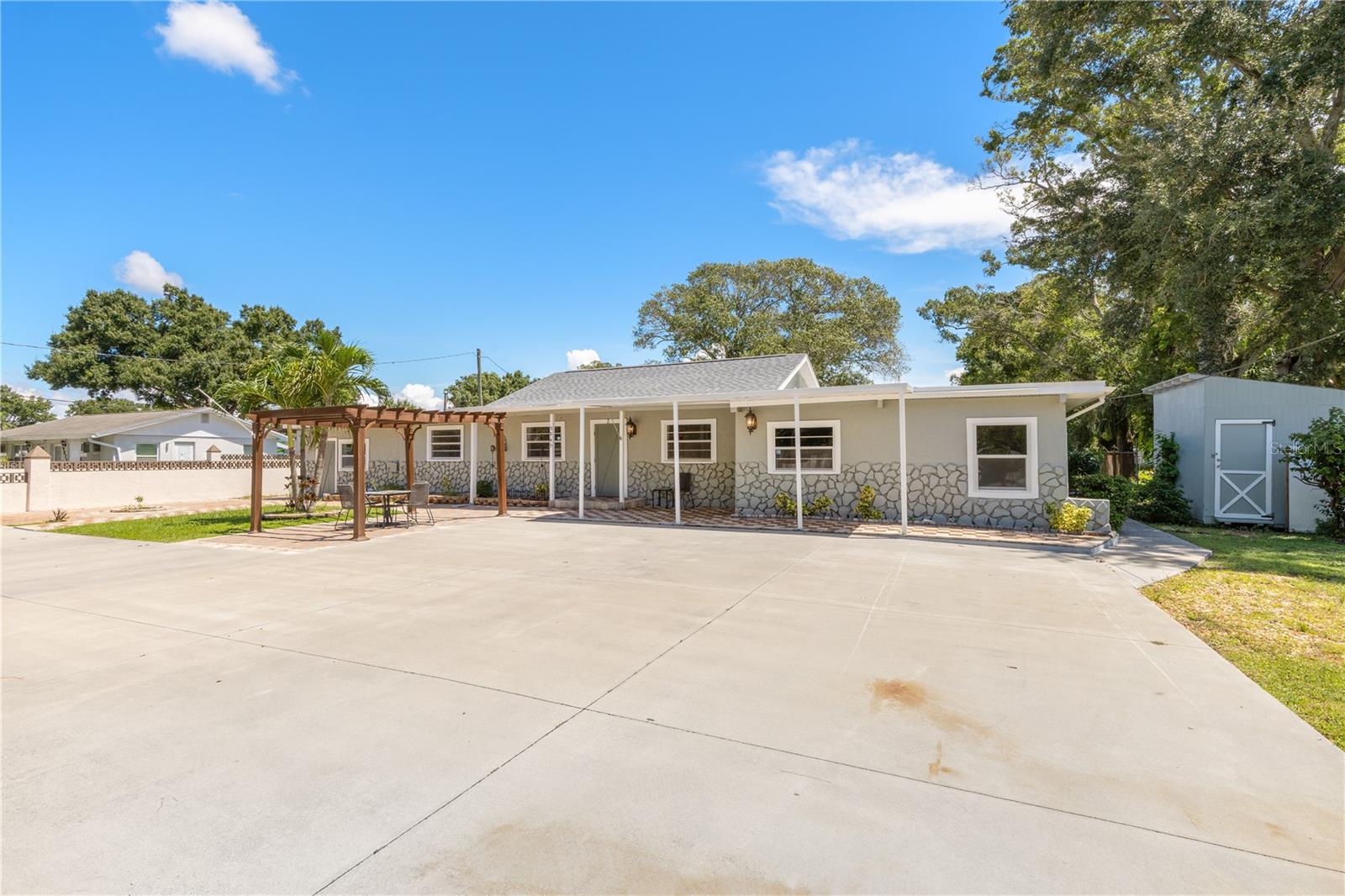 9845 60 St, Pinellas Park, FL 33782 photo