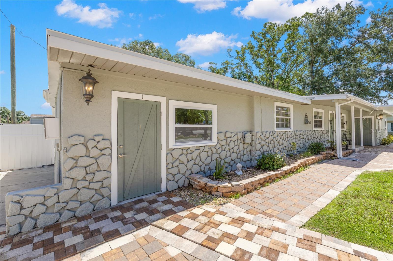 9845 60 St, Pinellas Park, FL 33782 photo