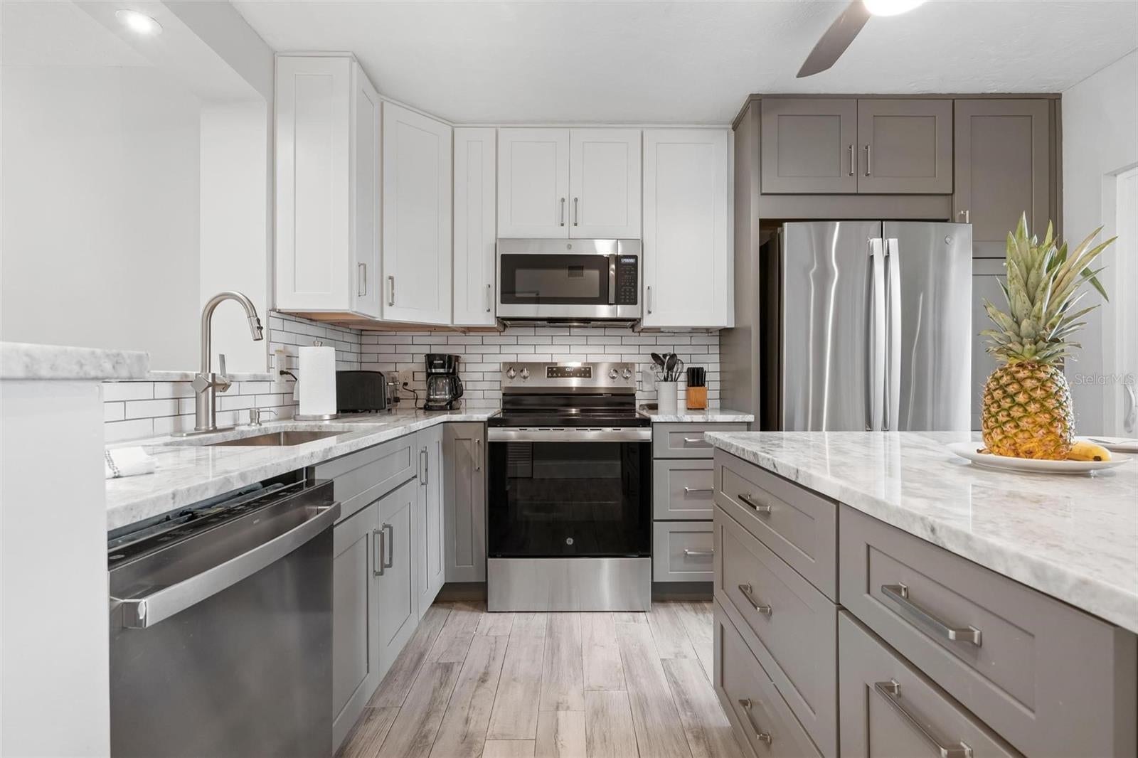 5260 Gulf Of Mexico Dr #403, Longboat Key, FL 34228 photo
