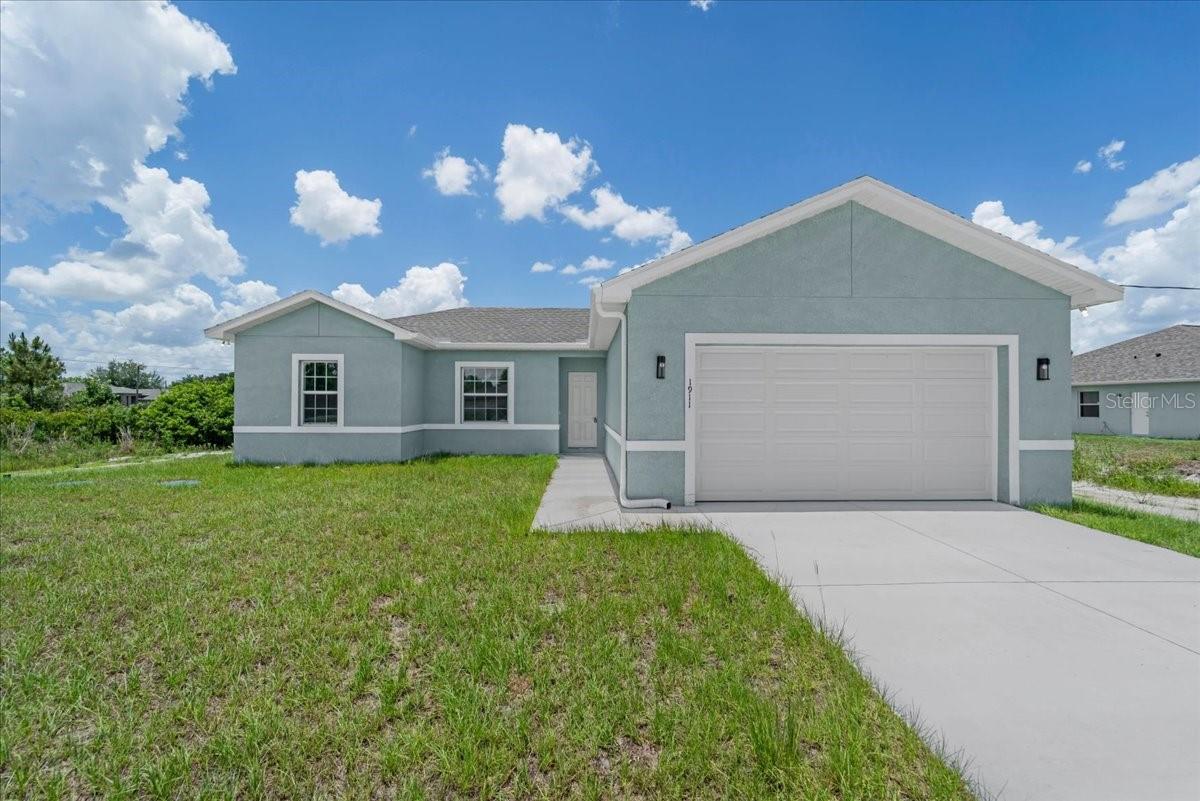 1911 Richmond Ave, Lehigh Acres, FL 33972