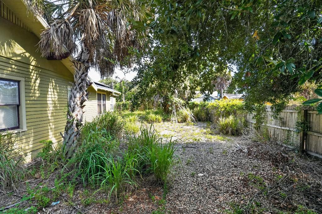 772 38 Ave, Saint Petersburg, FL 33705 photo
