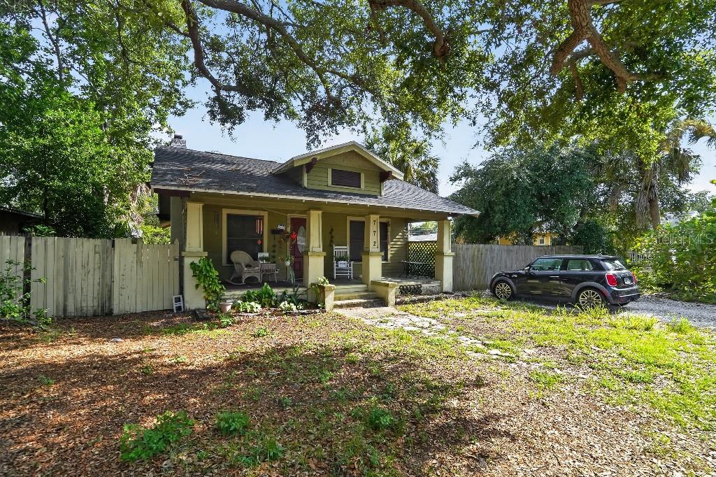 772 38 Ave, Saint Petersburg, FL 33705 photo