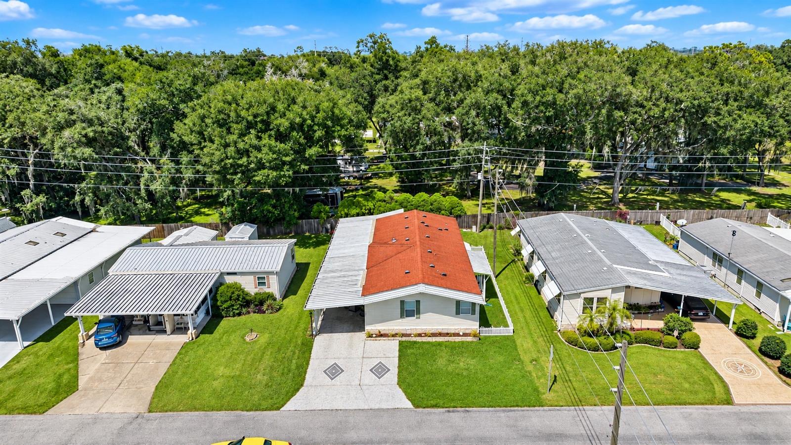 36731 Tara Ave, Zephyrhills, FL 33542 photo