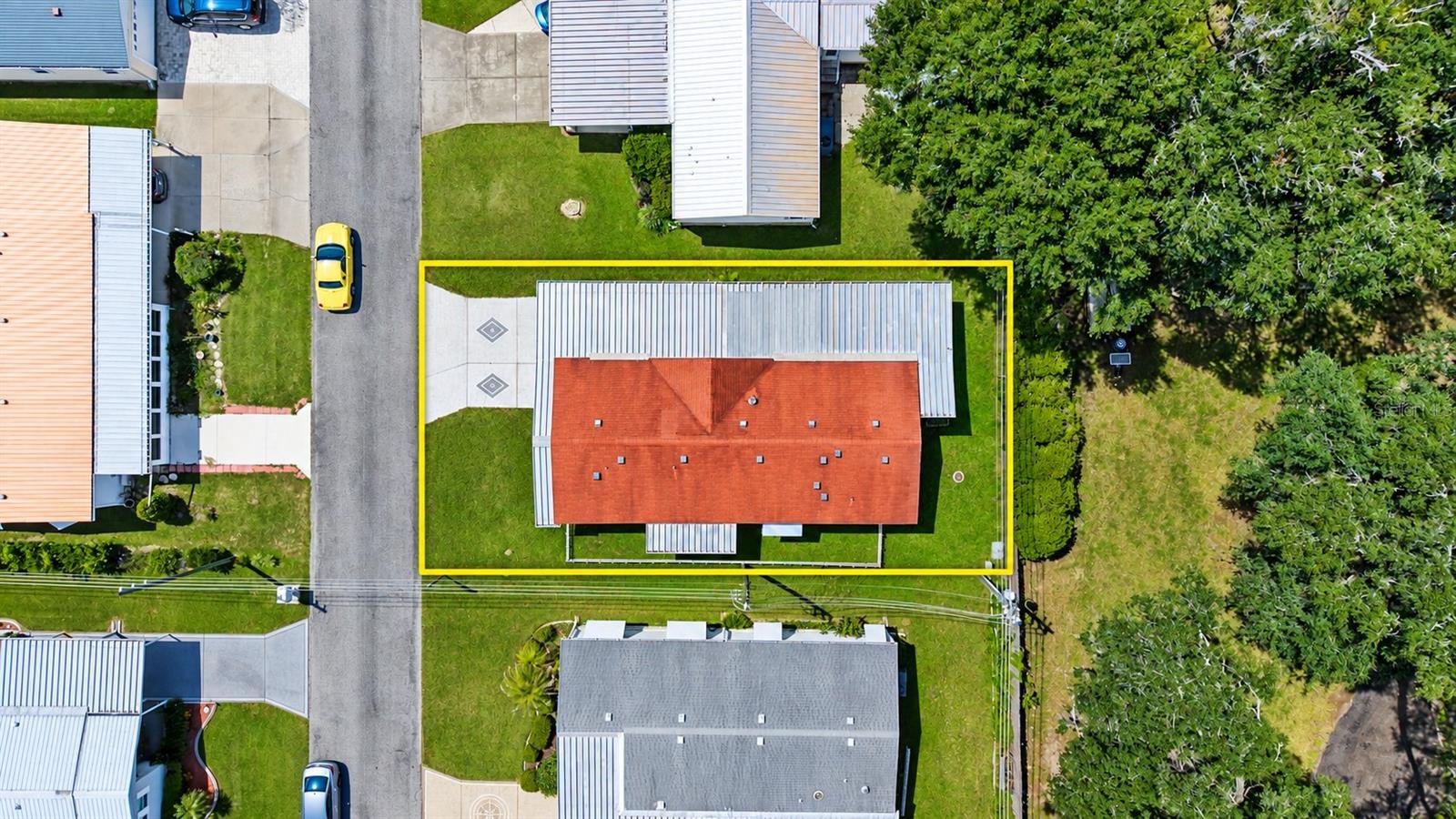 36731 Tara Ave, Zephyrhills, FL 33542 photo