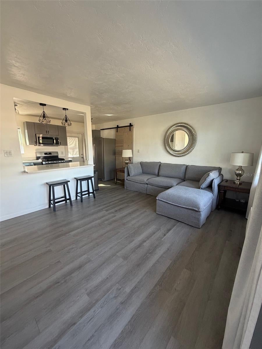 9372 88 Way, Seminole, FL 33777 photo