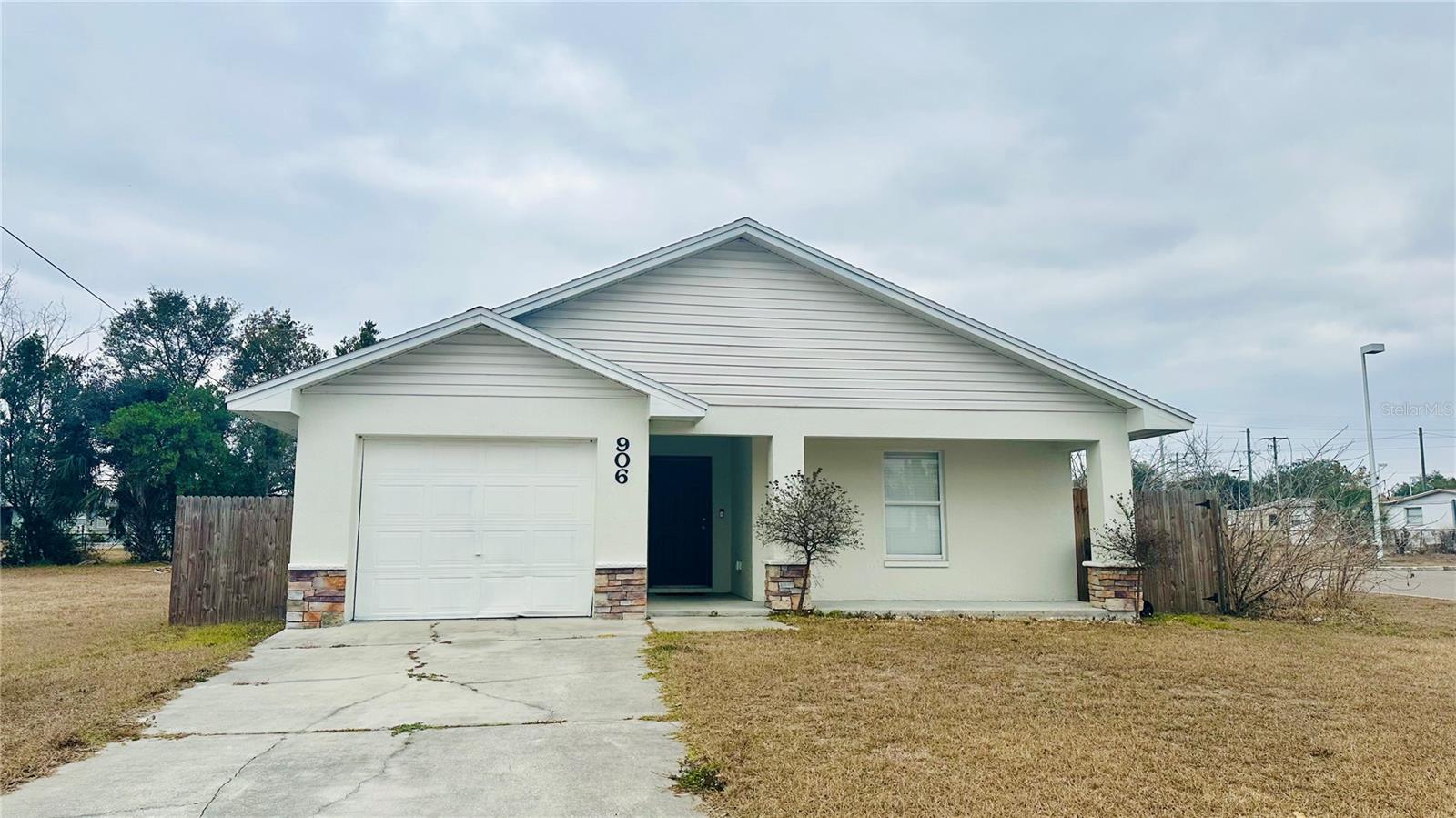 906 SE 5 St, Mulberry, FL 33860 photo