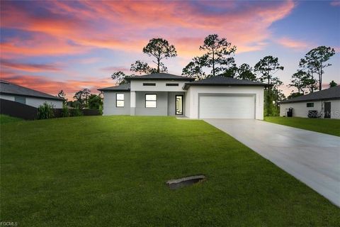 Single Family Residence in LEHIGH ACRES FL 224 LOMAX AVENUE.jpg
