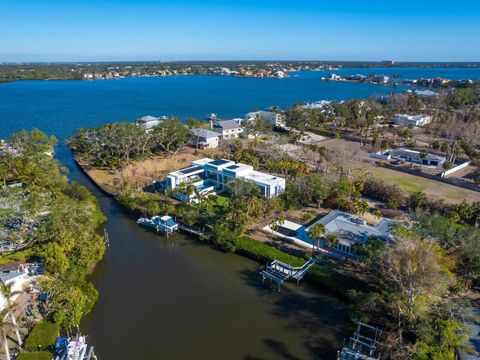 Single Family Residence in SARASOTA FL 1221 S BASIN LANE.jpg