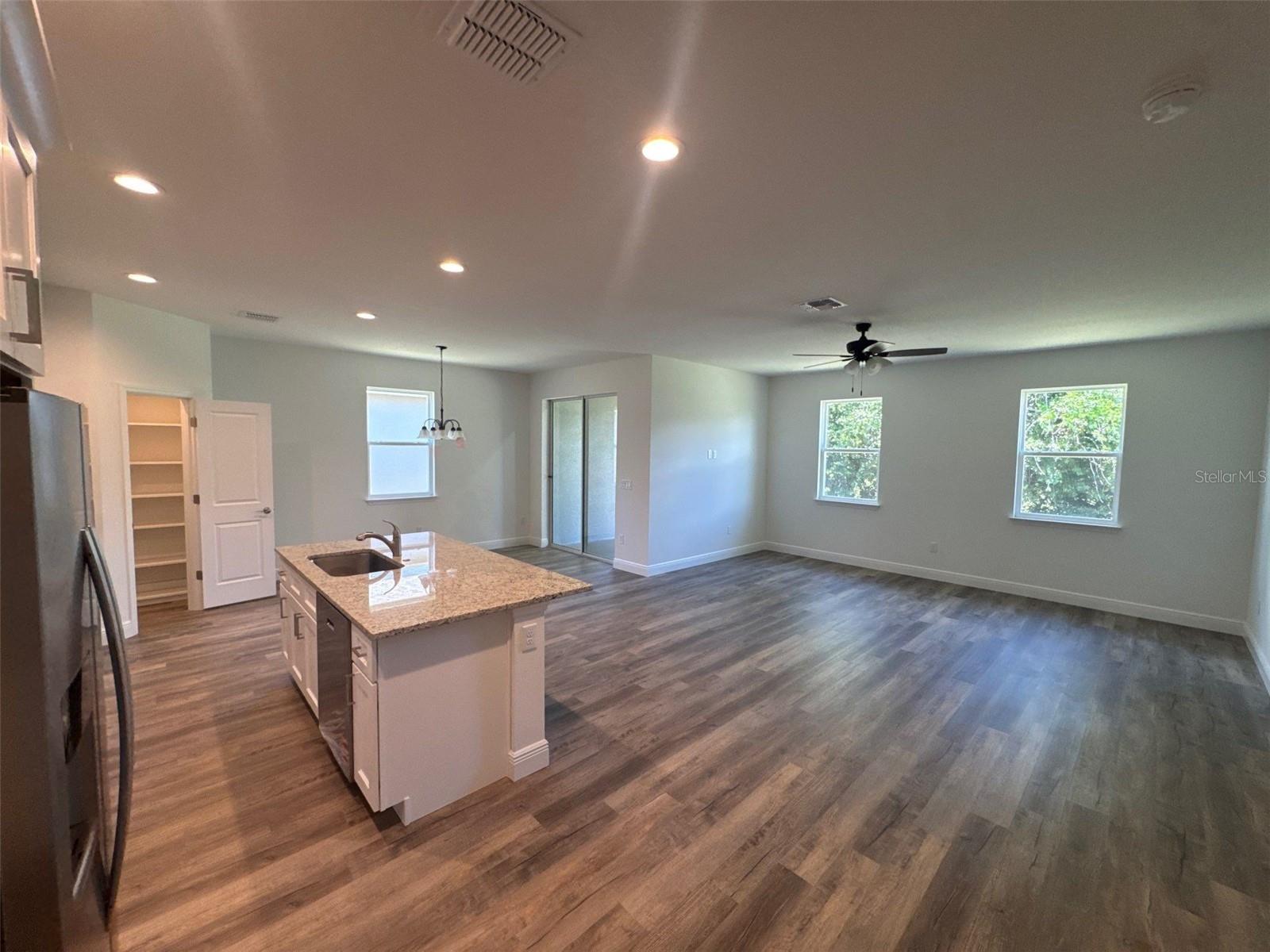 519 Ellie Ct, Apopka, FL 32712 photo