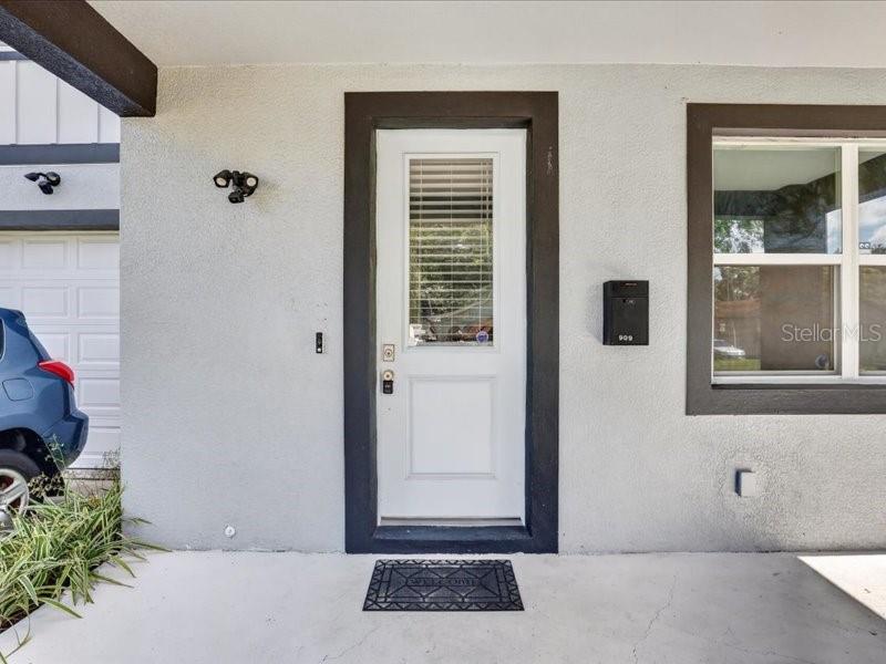 909 Randall St, Orlando, FL 32805 photo