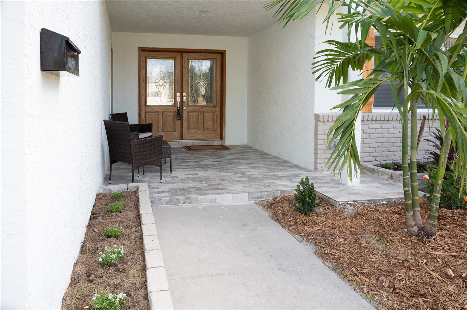6613 Blue Heron Dr, Saint Petersburg, FL 33707 photo
