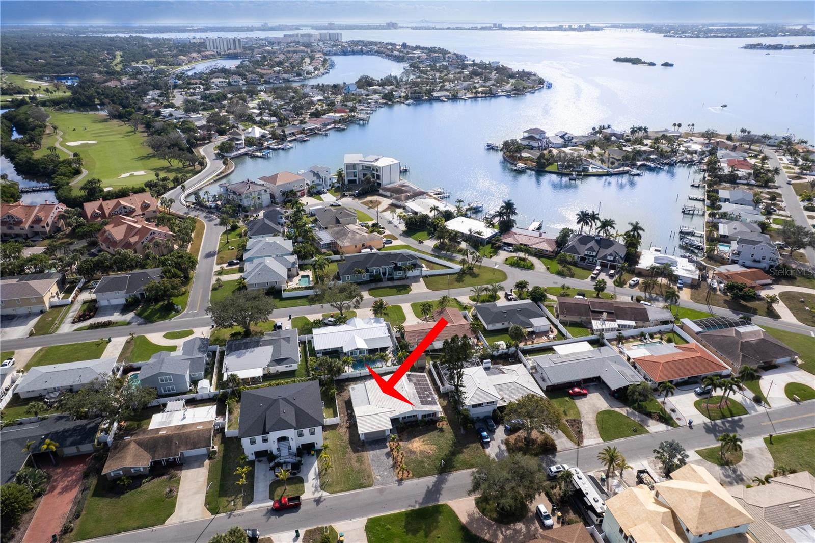 6613 Blue Heron Dr, Saint Petersburg, FL 33707