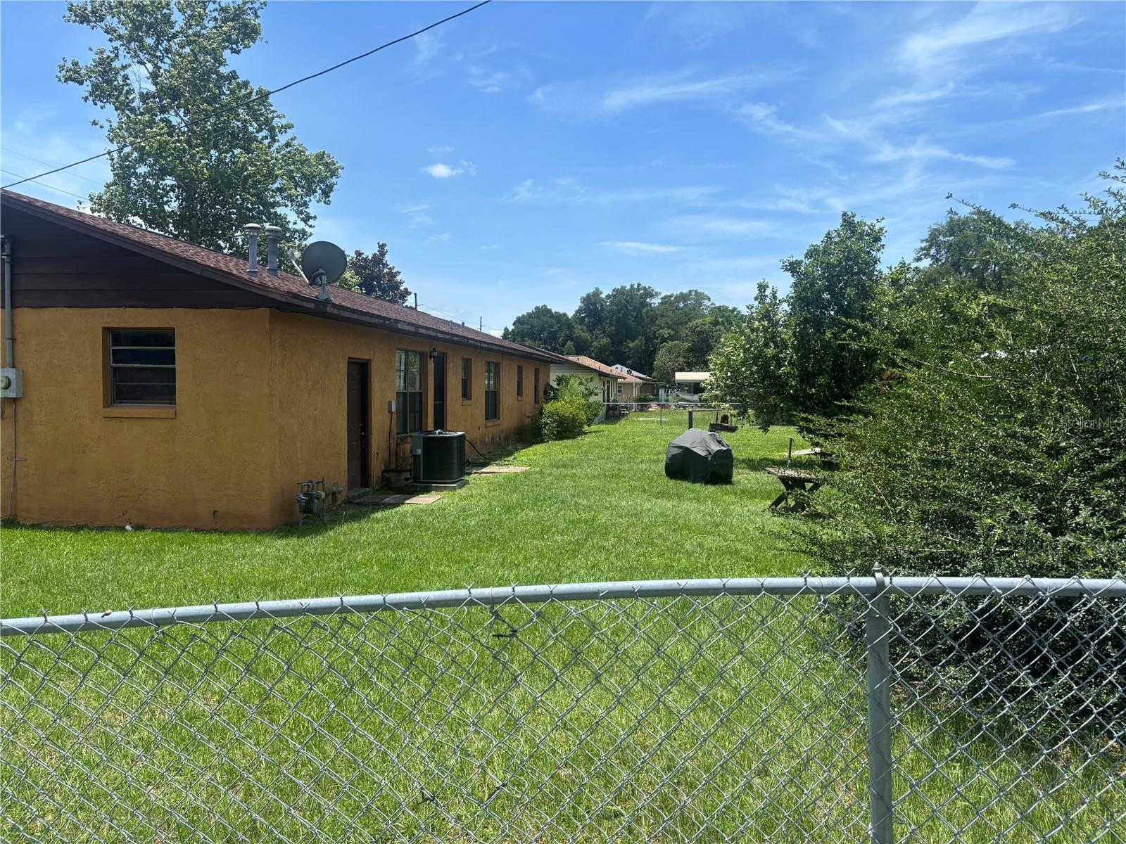 2105 SW 5 St, Ocala, FL 34471 photo