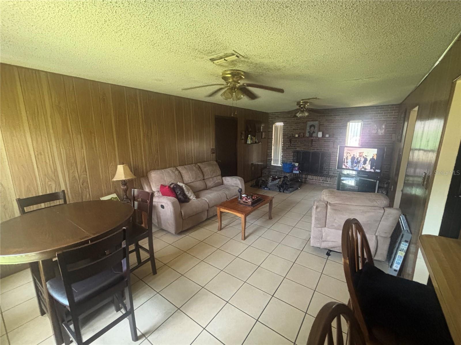 2105 SW 5 St, Ocala, FL 34471 photo