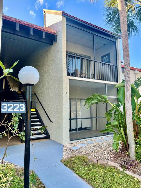 Condominium in SARASOTA FL 3223 BENEVA ROAD #201.jpg