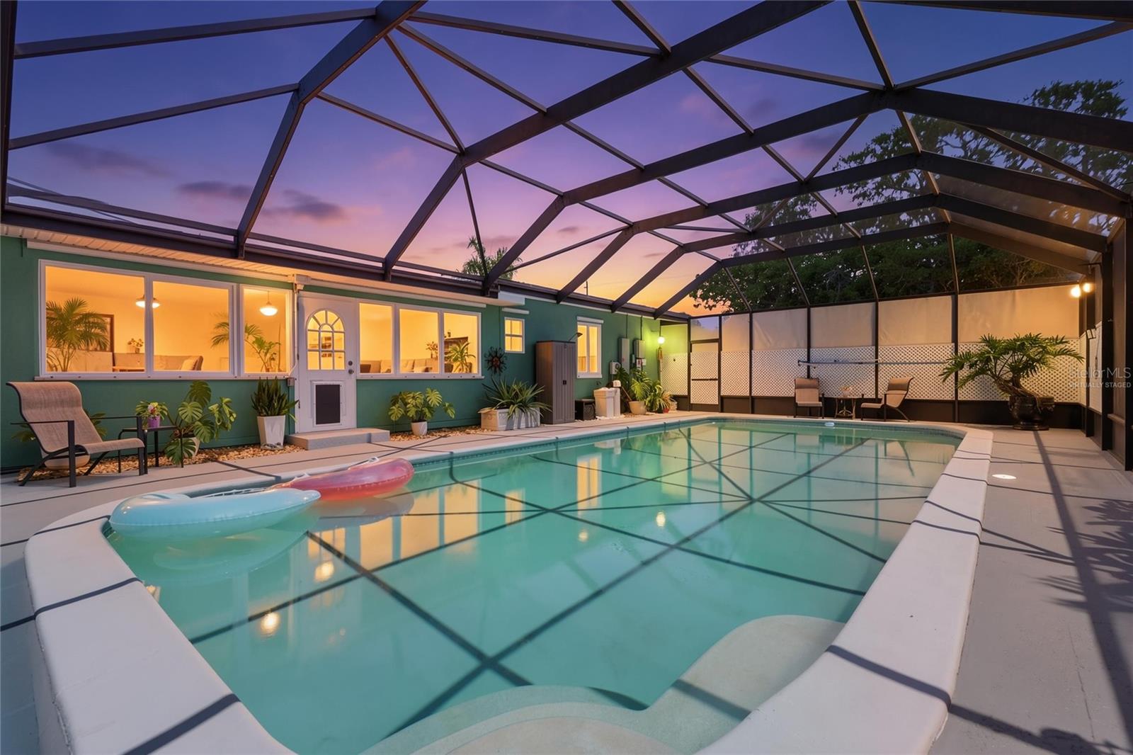 2900 Park St, Saint Petersburg, FL 33710 photo