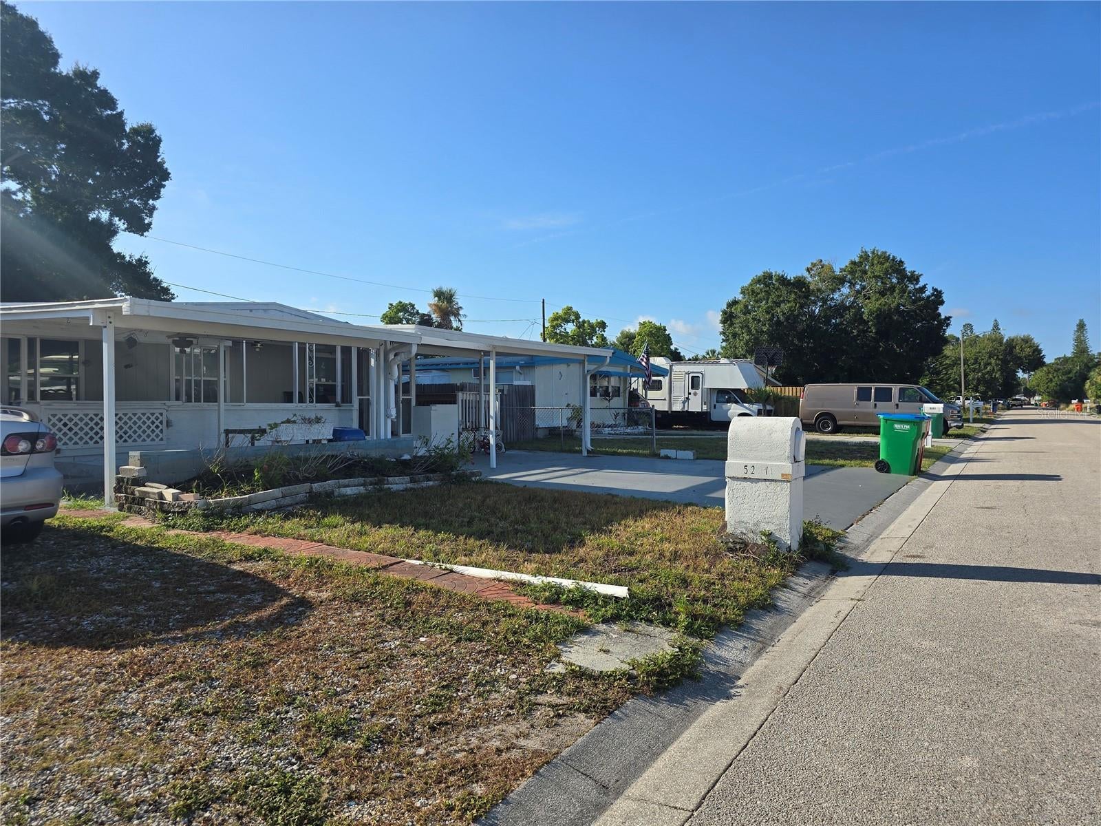 5271 77 St, Saint Petersburg, FL 33709 photo
