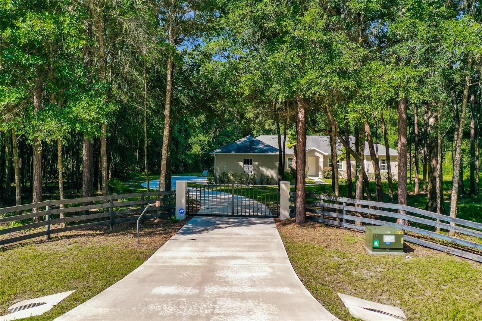 10620 NE 104 Cir, Oxford, FL 34484 photo