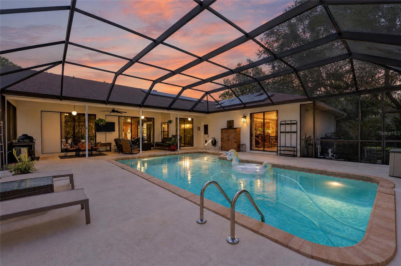 549 W National St, Hernando, FL 34442 photo