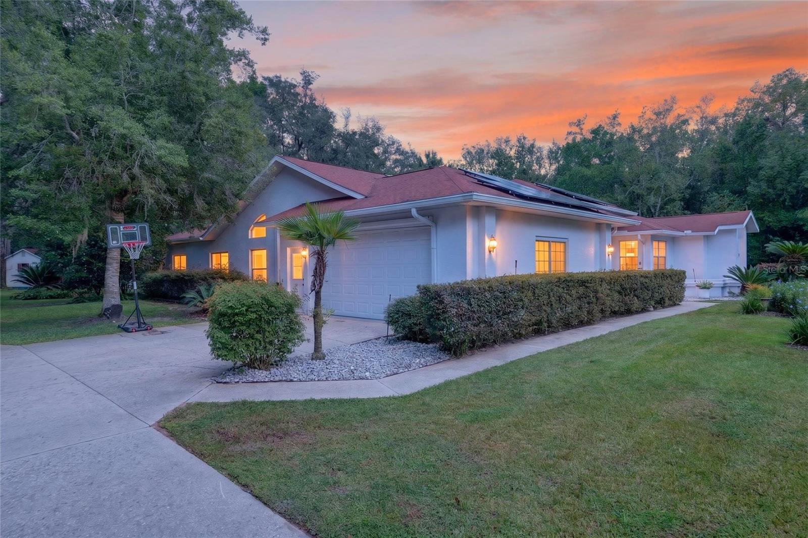 549 W National St, Hernando, FL 34442 photo