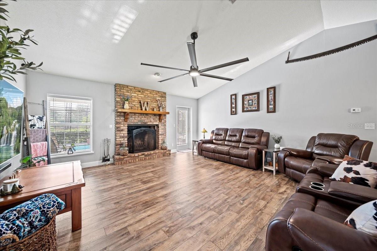 Single Family Residence in DADE CITY FL 9912 PINE LEAF LANE 7.jpg